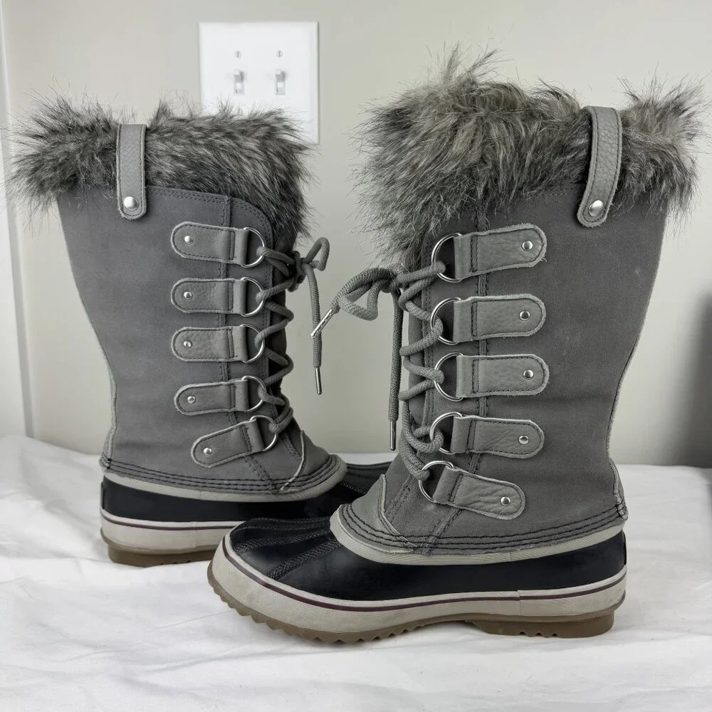 Sorel Women's Gray and Black Faux Fur Winter Boots